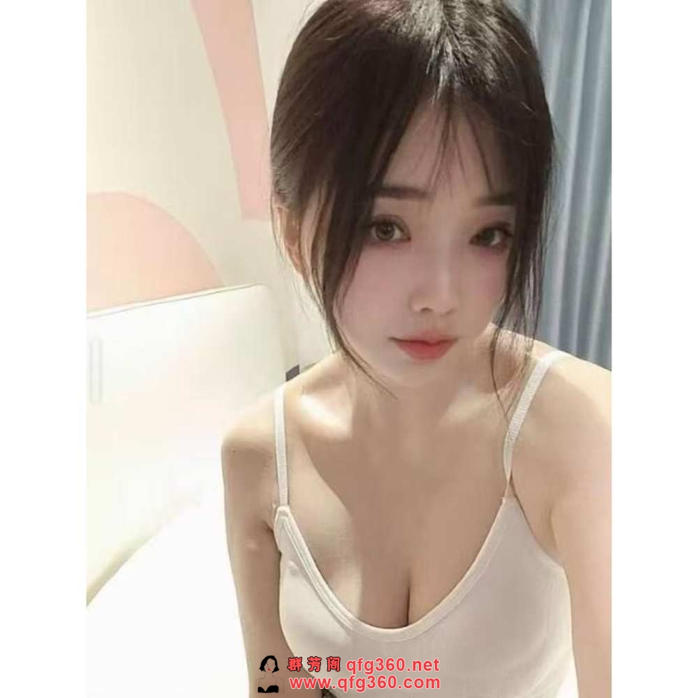 4_WH_1000x1000px.jpg